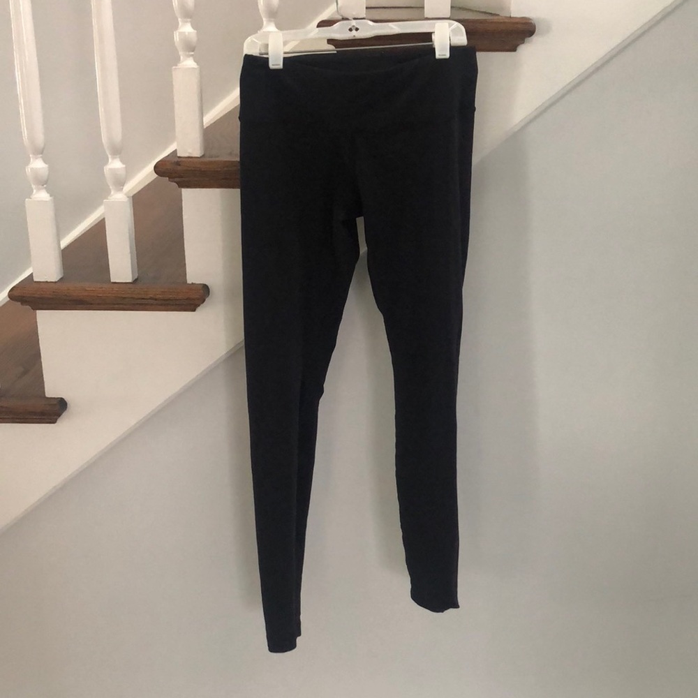 Black lulu lemon leggings